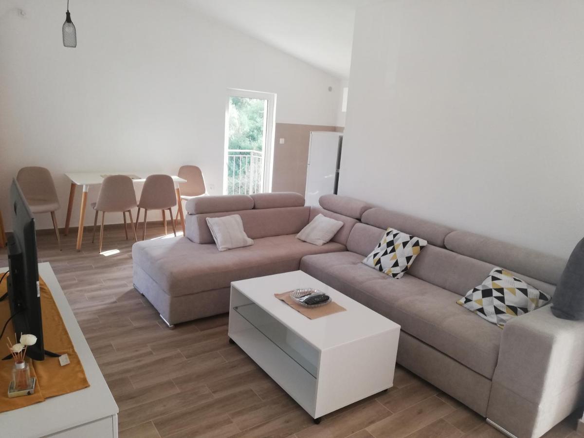 Apartmani Emma Kotor Buitenkant foto
